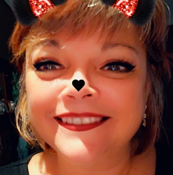 Meet your Posher, Linda - Picture 1 of 1